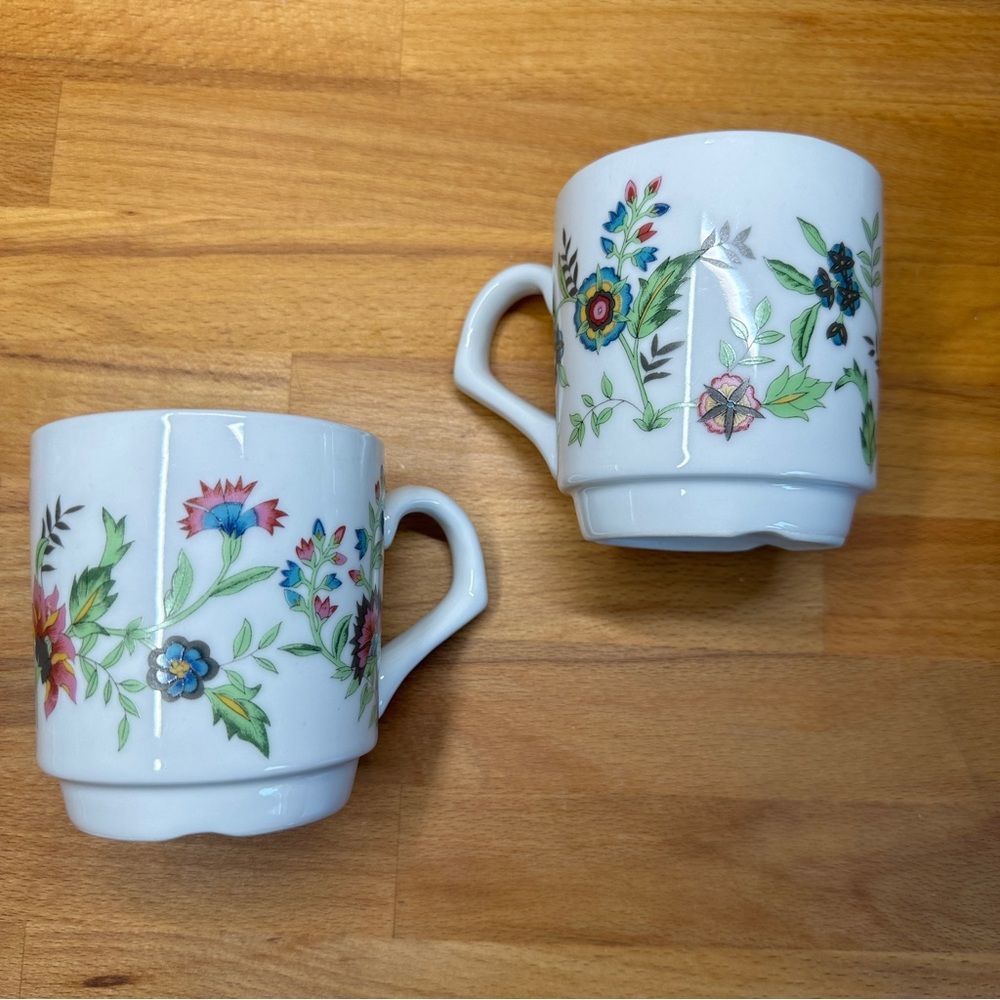 Retro Stacking Flower Coffee Mugs, Floral Teacups Set of 2